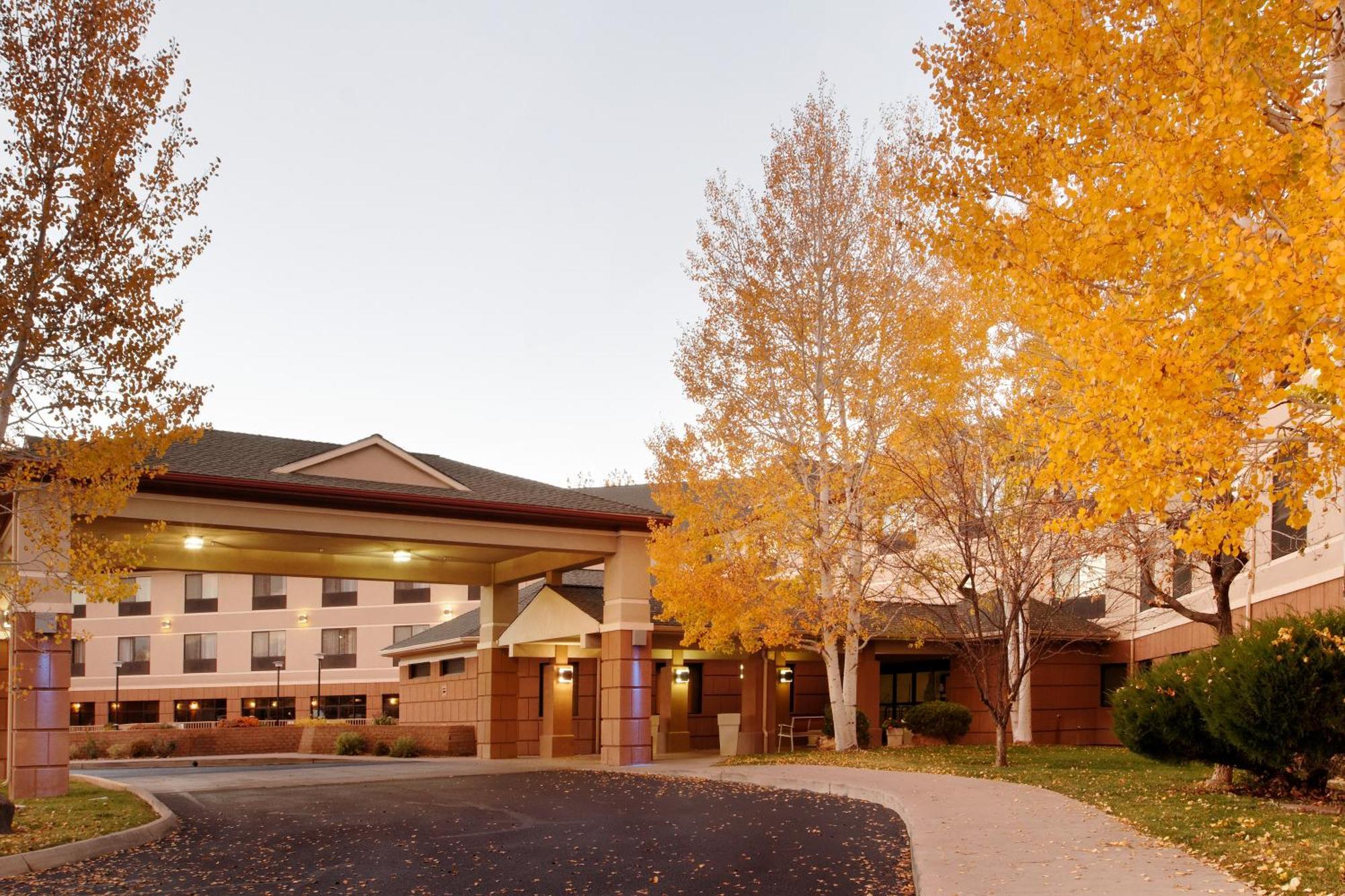 Holiday Inn Express Hotel & Suites Montrose - Black Canyon Area, An Ihg Hotel Exterior photo